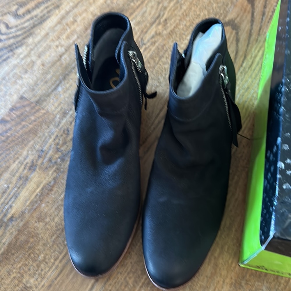 New in box Sam Edelman ladies  boots - Picture 2 of 10